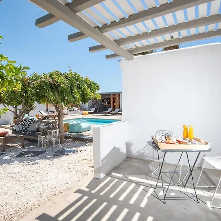 Apartment White And Grey Mykonos Town